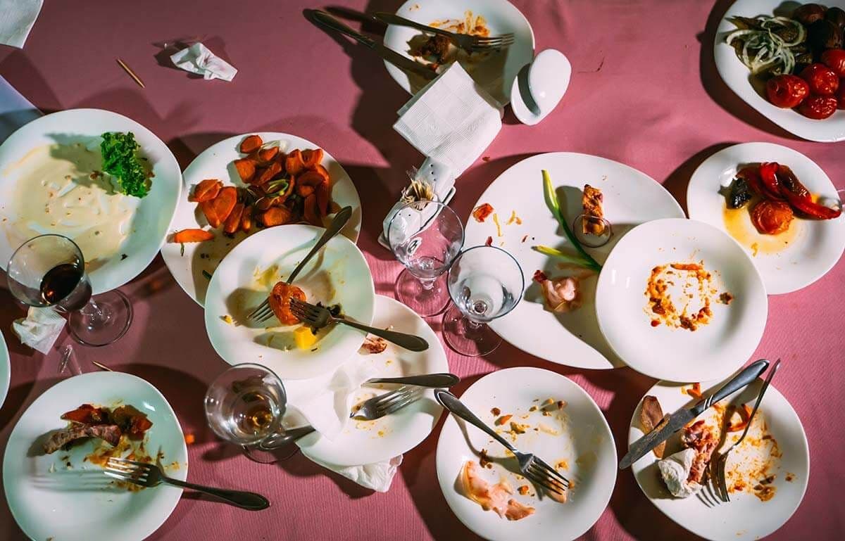 Desperdicio alimentario en restaurantes: prácticas amigables con el medio ambiente y rentables para el negocio