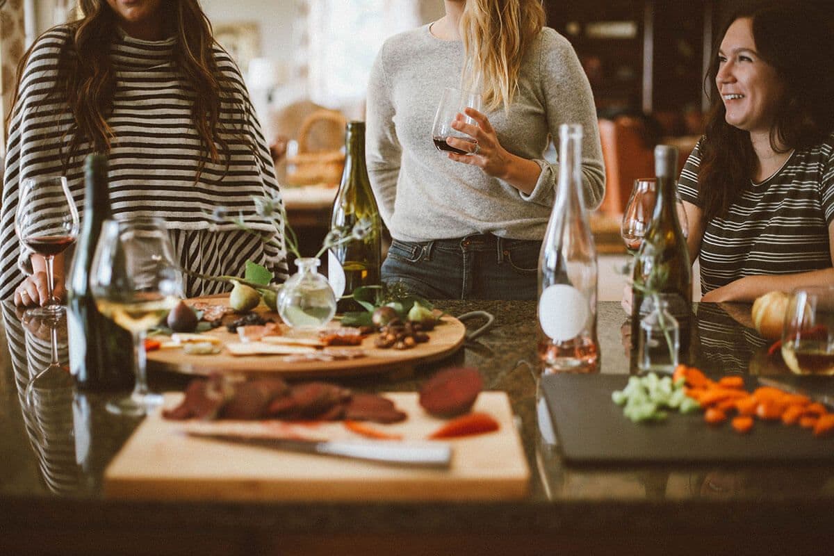 Montar un restaurante en casa: ¿es posible? ¿qué implicaciones tiene para propietarios y clientes?