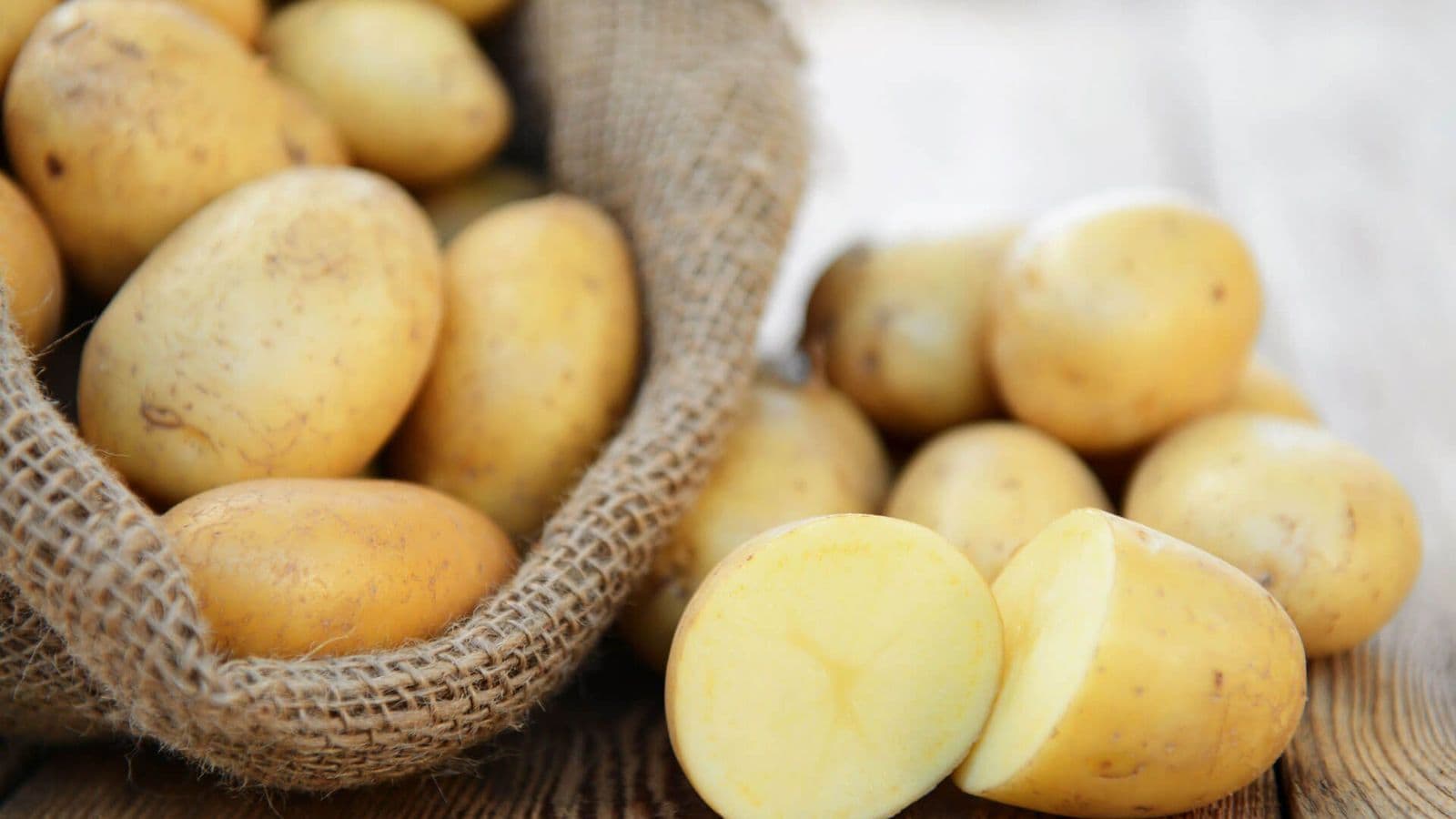 Por qué las patatas se estropean antes si las guardas junto a las cebollas: SAIA lo cuenta en ‘ABC’